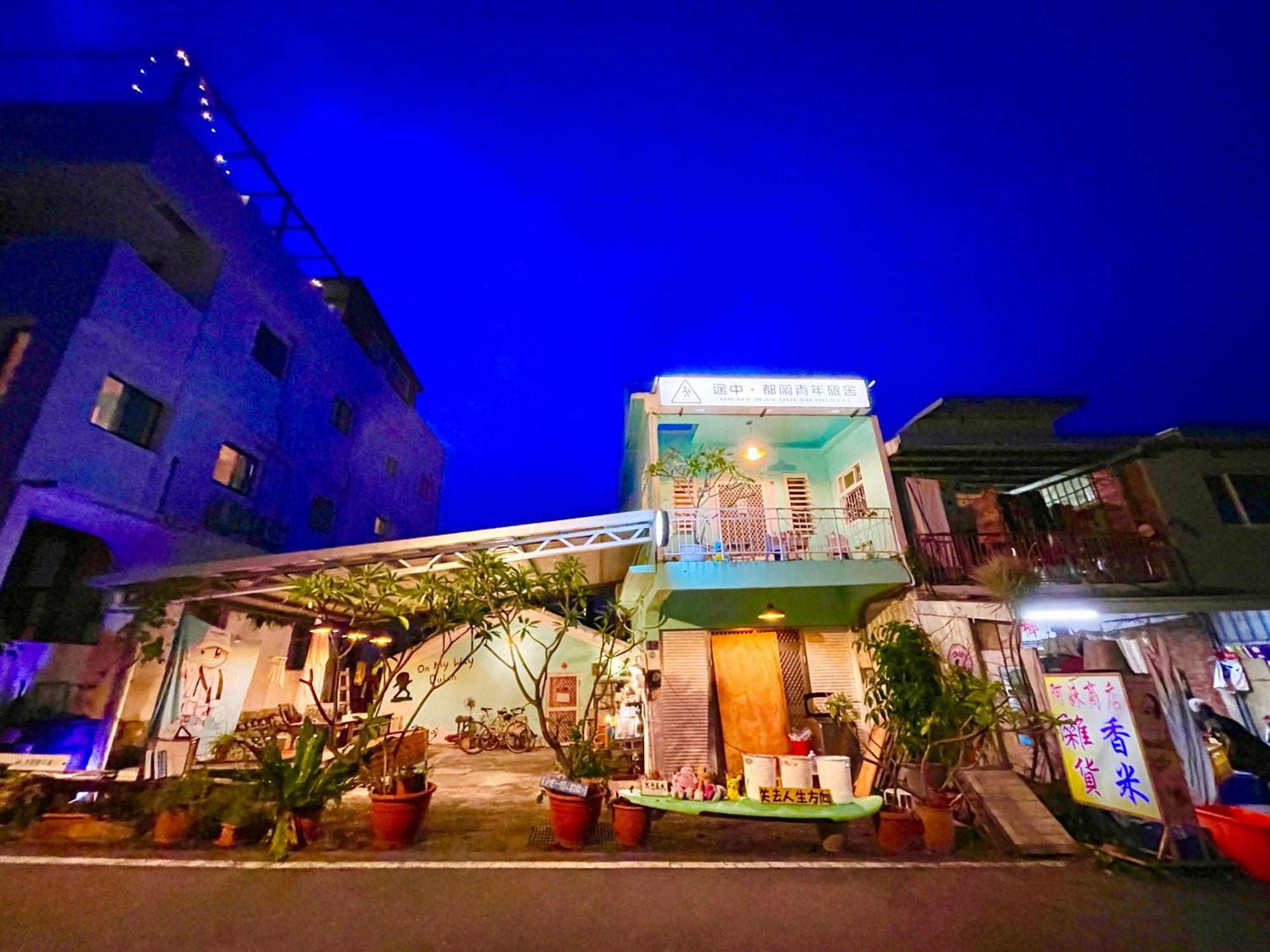 Hostel On My Way Dulan Donghe Exterior foto